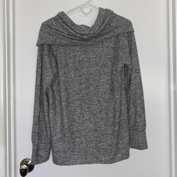 Gibson Off The Shoulder Grey Sweater - Picture 10 of 16